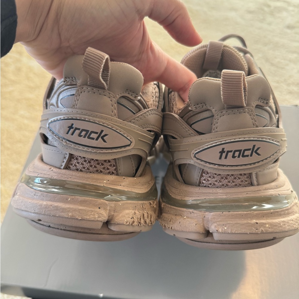 Balenciaga Women’s Track Recycled-sole Sneakers Light Khaki Size 36 - Picture 4 of 8